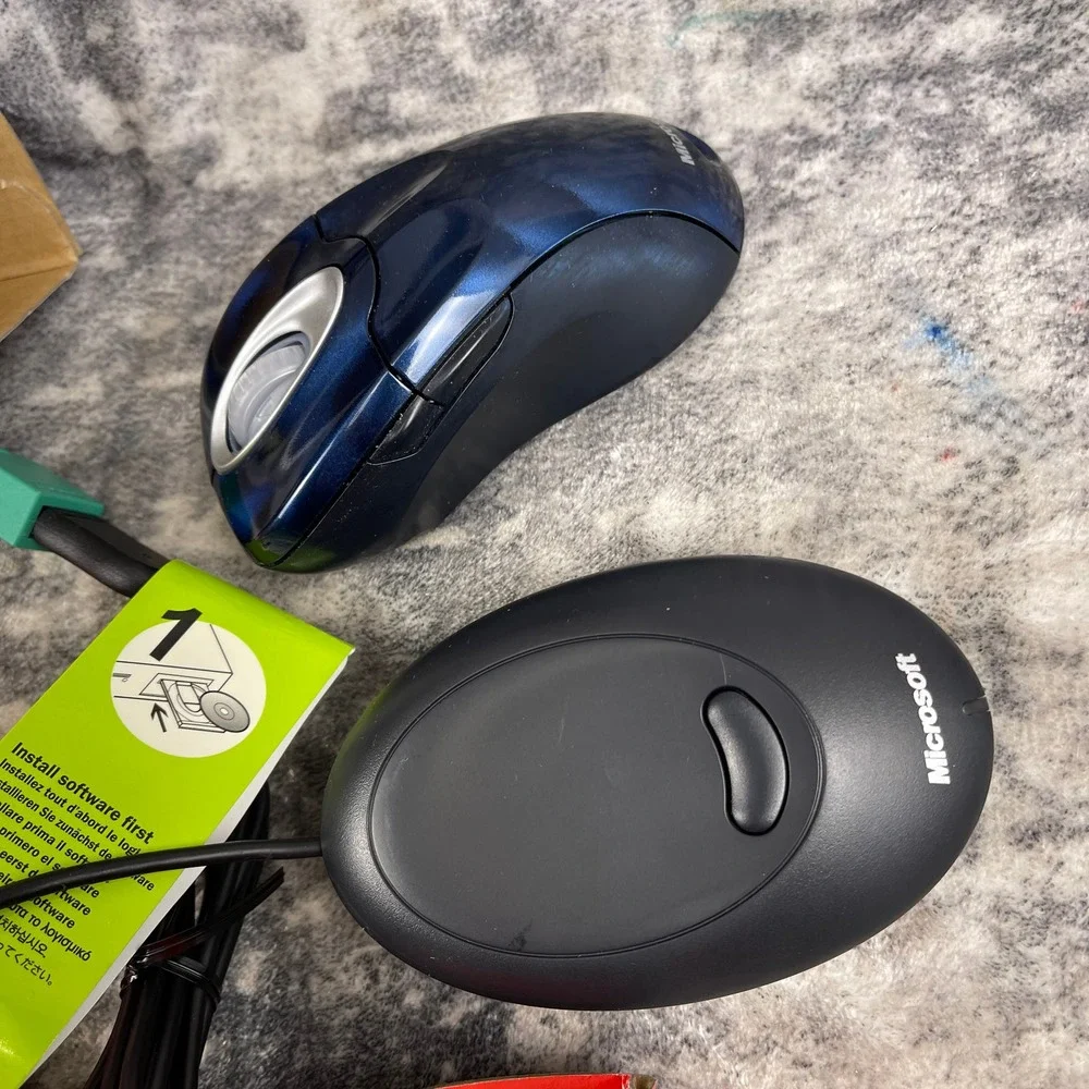 Vtg Microsoft Wireless IntelliMouse Explorer 2.0 Blue Y2K CIB Tested